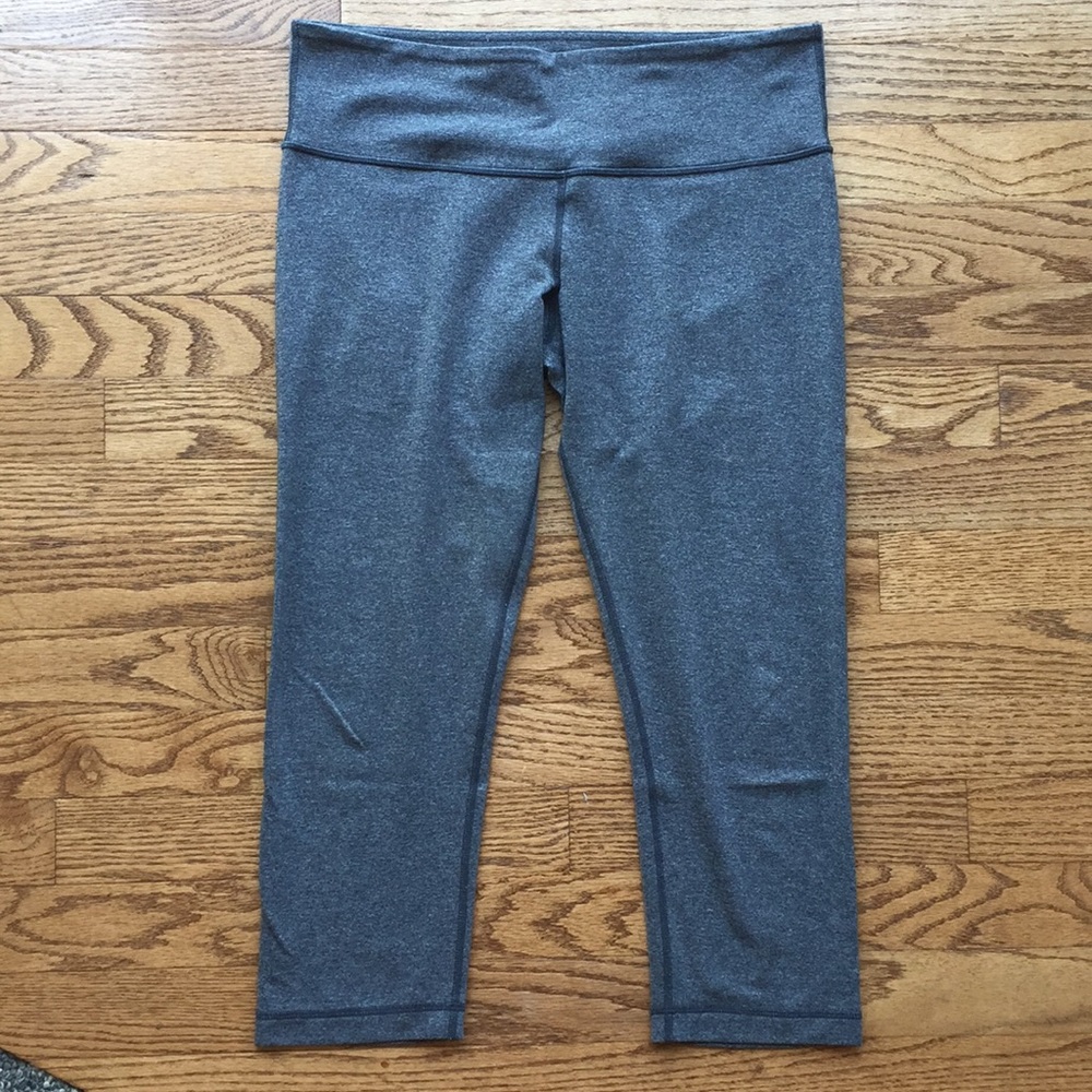 Lululemon classic gray wunder under crop, sz 8